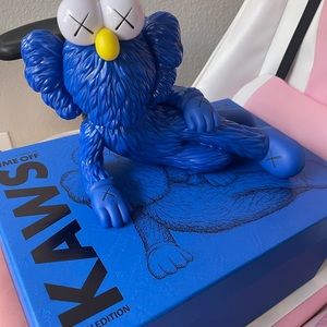 Kaws